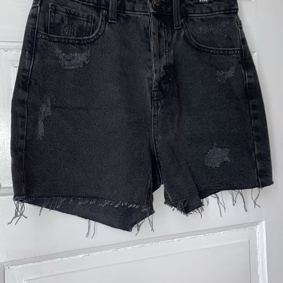 WILD FABLE SUPER HIGH RISE CUT OFF DENIM SHORTS BLACK WASH - Picture 3 of 7